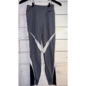 Nike Legendary Fabric Twist Tight Capris Womens Small Training Pants Legging